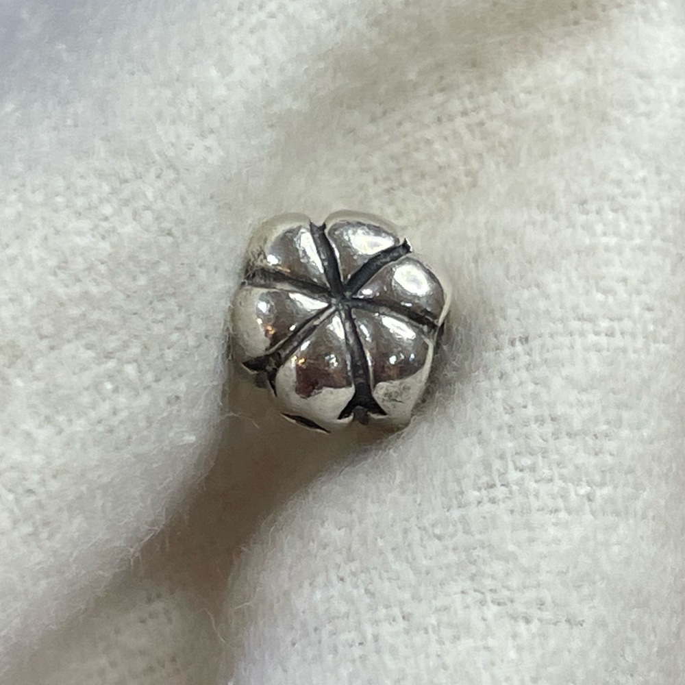 Pandora Jack-O-Lantern Pumpkin Charm - Picture 9 of 12